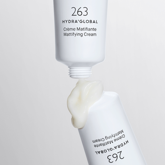 ブースター・導入液 MARIA GALLAND HYDRA'GLOBAL 262 50ml 262 HYDRA'GLOBAL Light Cream – Maria Galland Paris au Canada